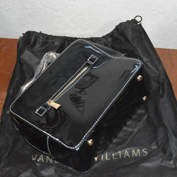 NWT black shoulder purse | Vanessa Williams - Picture 6 of 9